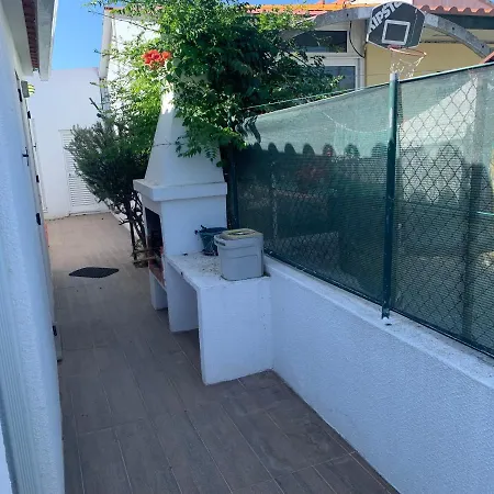 Сasa de vacaciones Aroeira House *